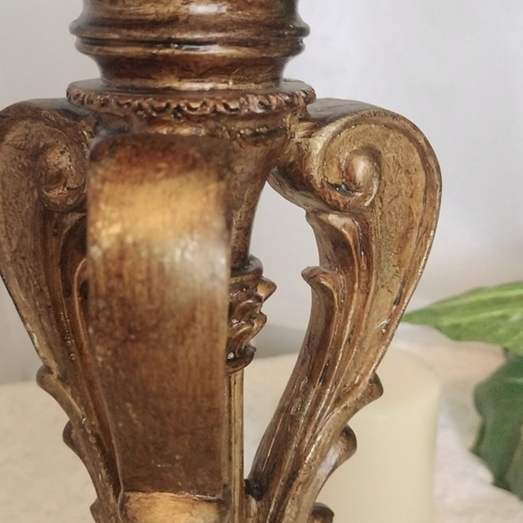 ⚜️ Antiqued Resin Candle Stick - Picture 9 of 12